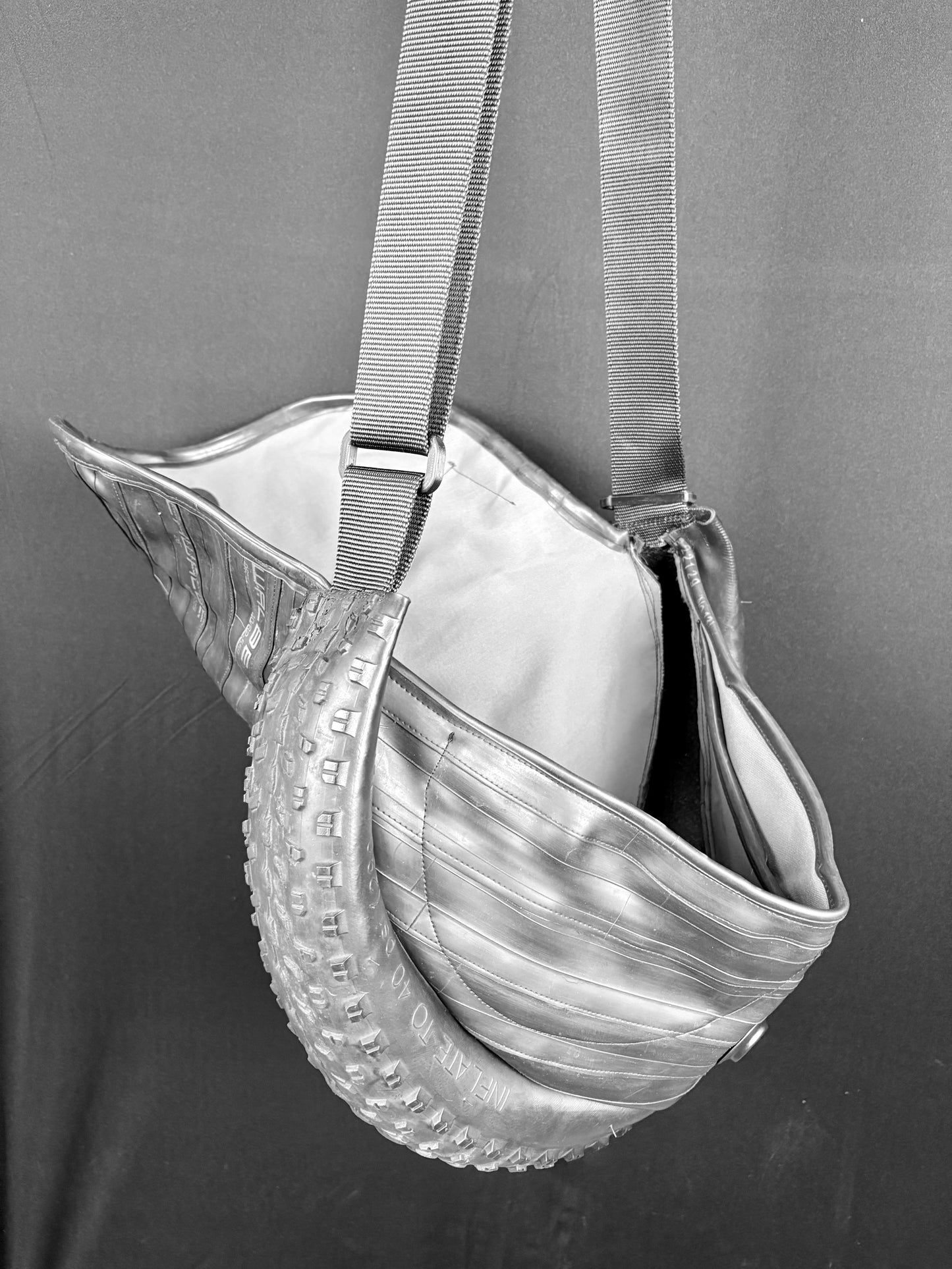 Hercules Half Tire Bag